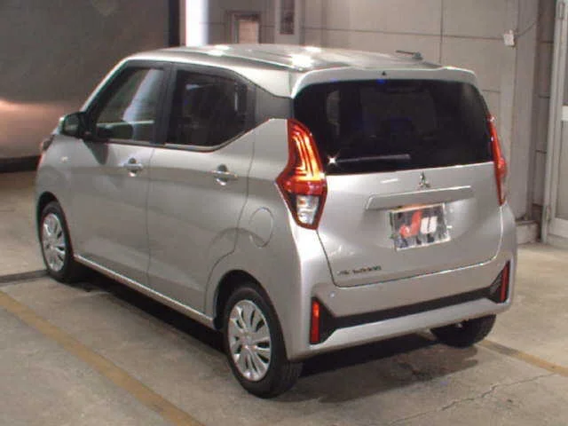 Mitsubishi eK Wagon B33W 2025